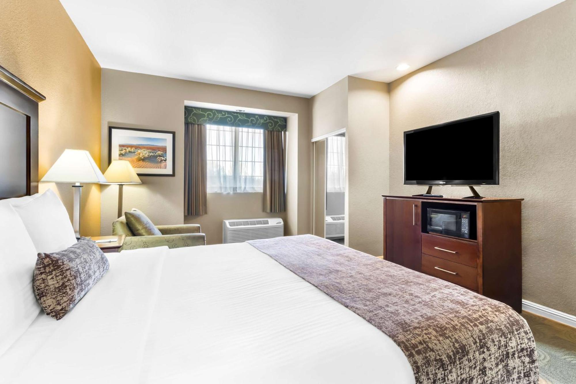 Best Western California City Inn & Suites Exteriör bild