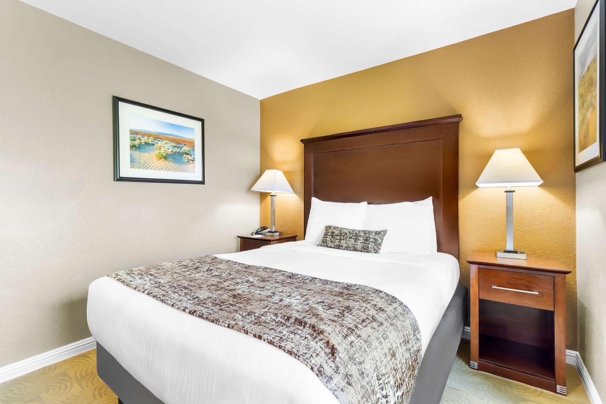 Best Western California City Inn & Suites Exteriör bild