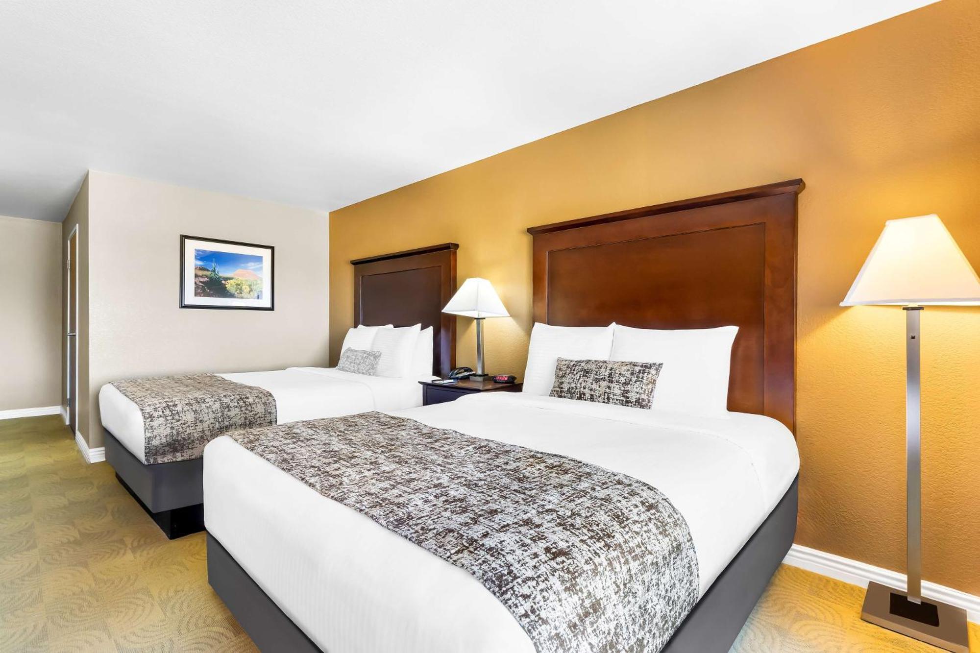 Best Western California City Inn & Suites Exteriör bild