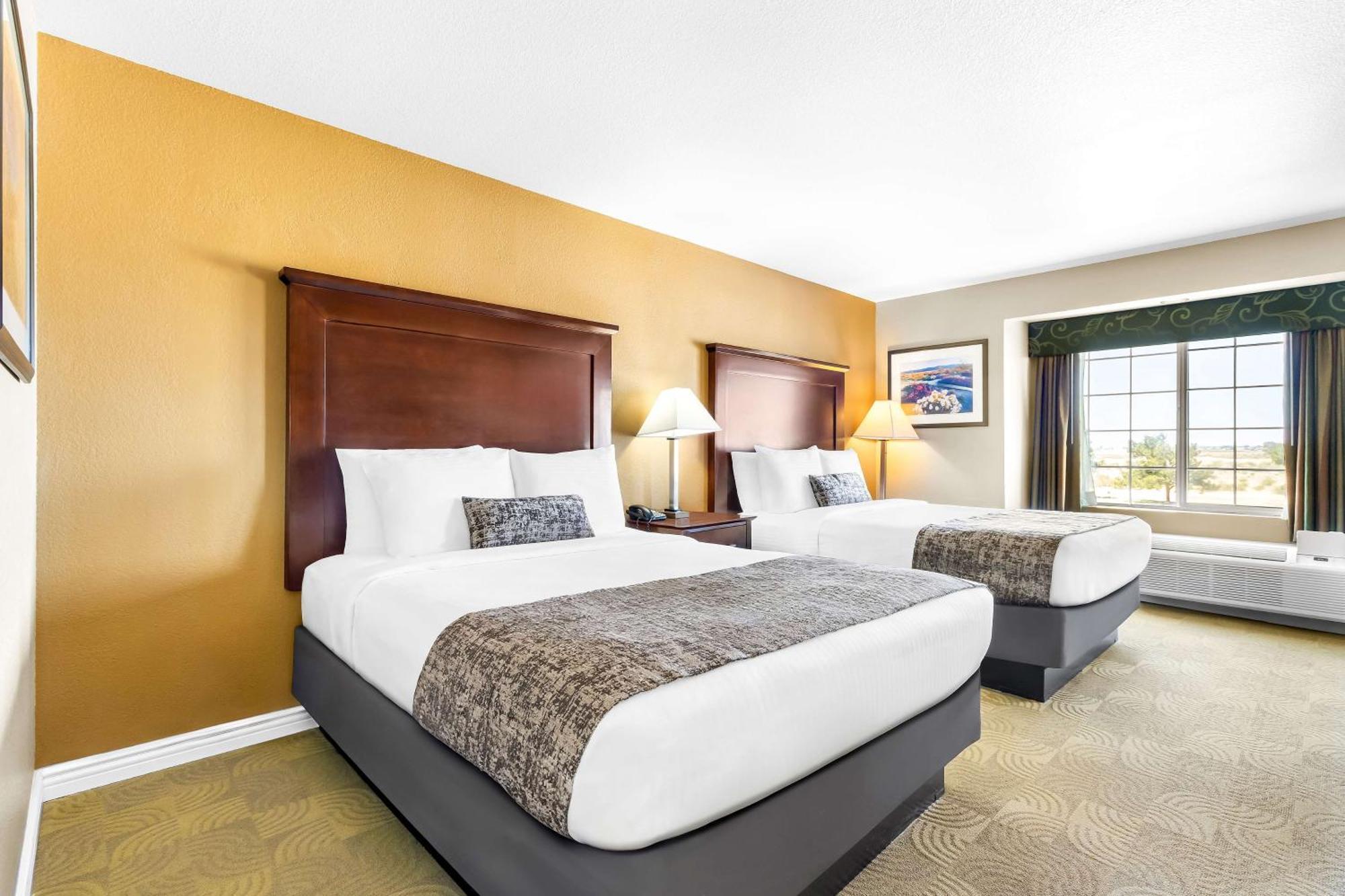 Best Western California City Inn & Suites Exteriör bild