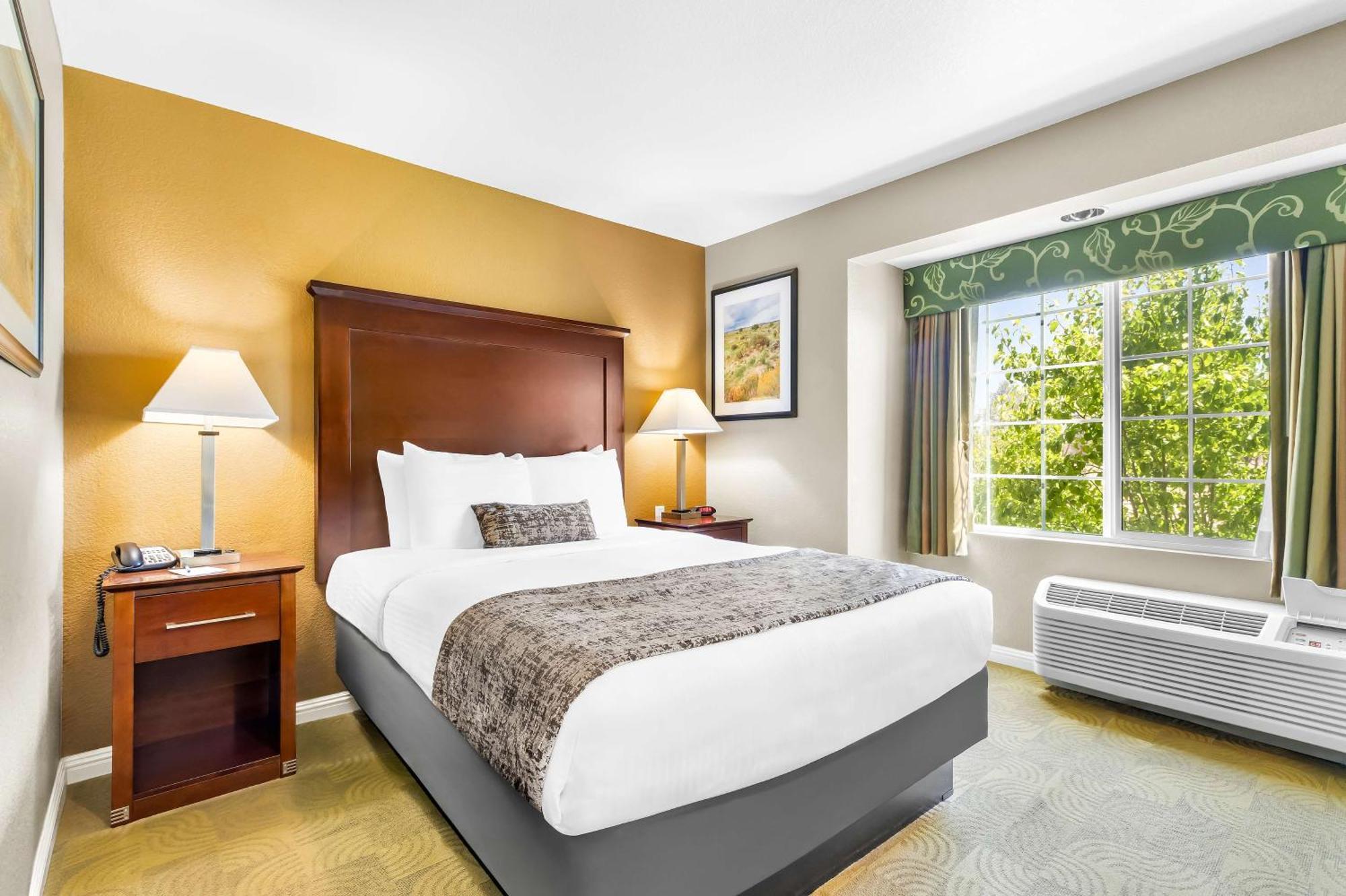 Best Western California City Inn & Suites Exteriör bild