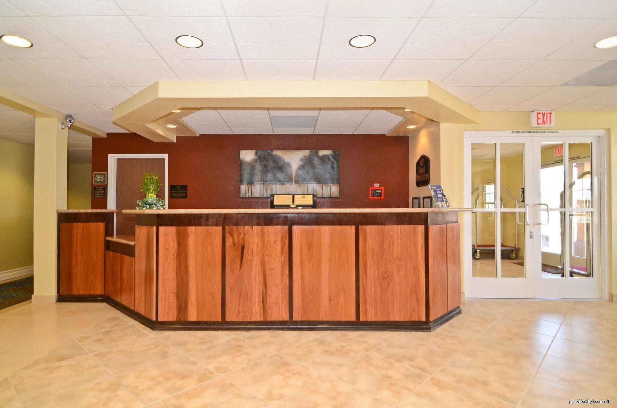 Best Western California City Inn & Suites Exteriör bild